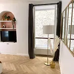 Splendid - Near Eiffel Tower Париж