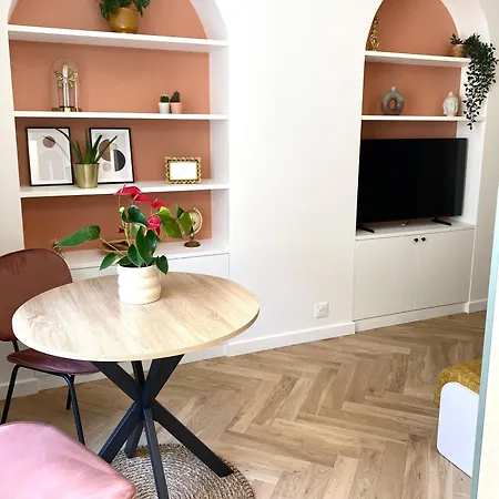 Splendid - Near Eiffel Tower Апартаменты Париж